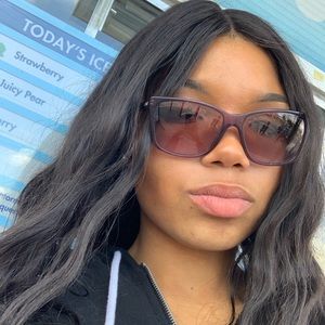 Meet your Posher, Lanay